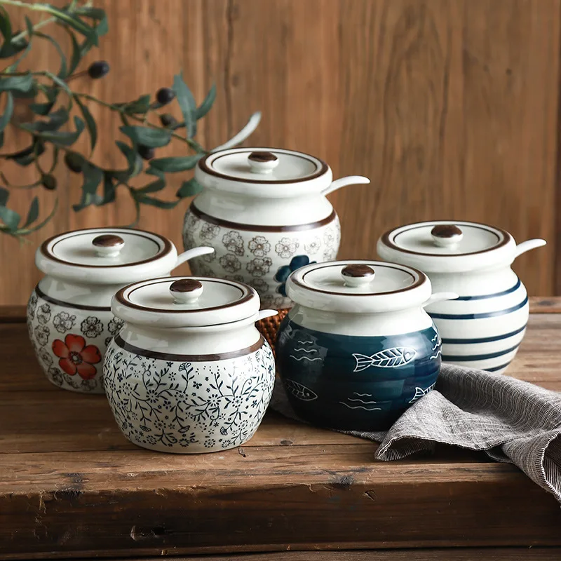 Japanese Style  Kitchen Accessories Sugar Salt Condiment Pots Set Ceramic Seasoning Spice Jar Set With Lid And Spoon