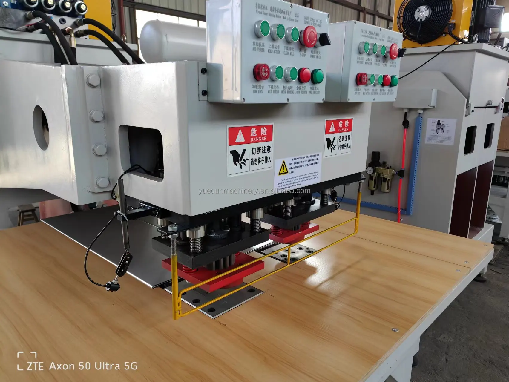 Wood Based Panel Machine Veneer Patching Machine with CE for turkey