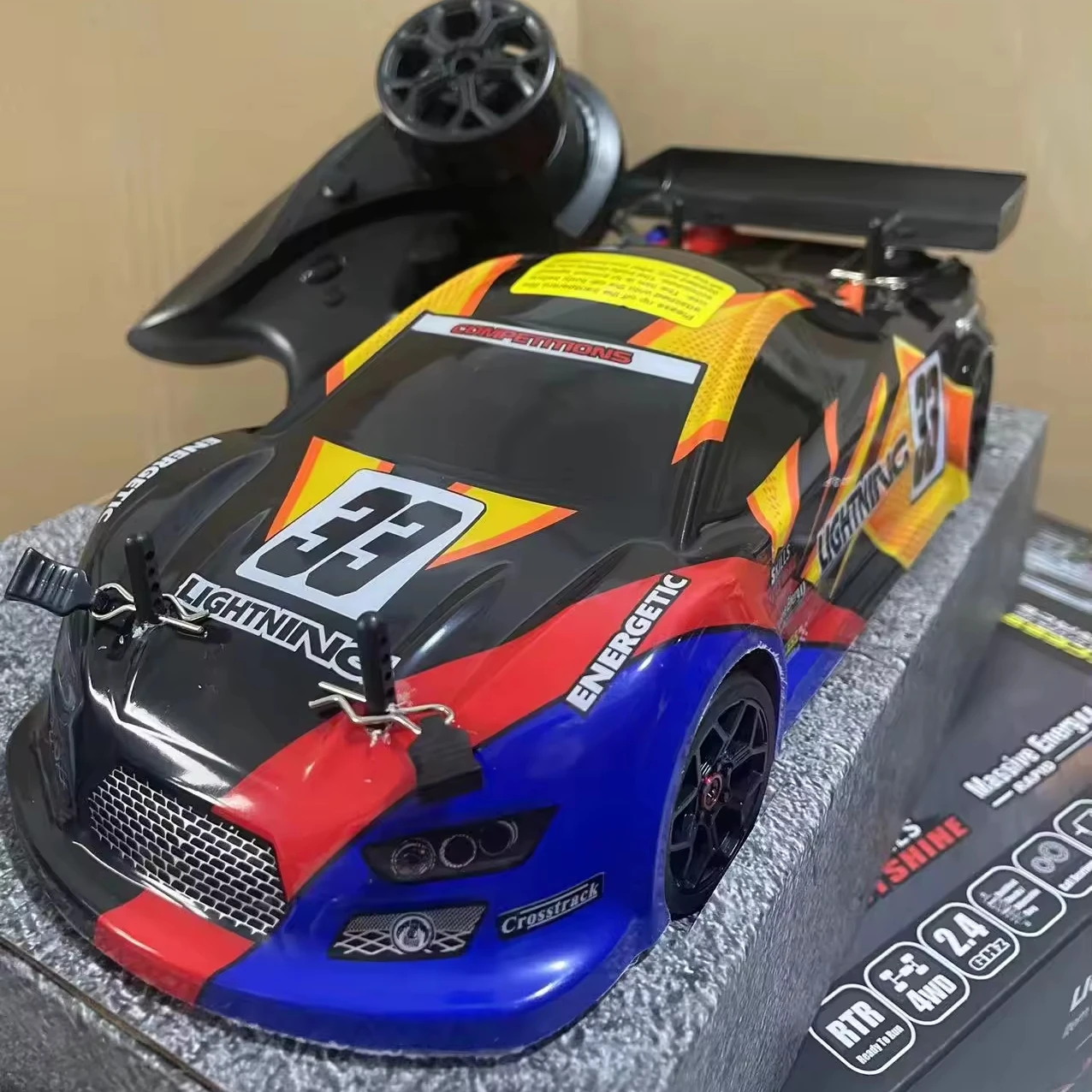 HAIBOXING 2192 1/18 electric four-wheel drive drift racing car with light control, high-speed toy racing car drift car