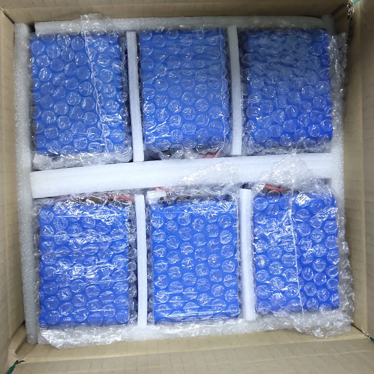 18650 21700 32700 Cell Battery Pack 3.2V 3.7V 7.4V 11.1V 12.8V 2000mAh 4500mAh 6000mAh Lithium Ion Battery Pack