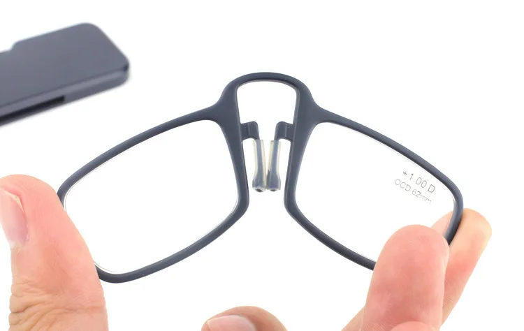 Flexible Ultra Lightweight Portable Emergency Wallet Reader with Case Reading Glasses