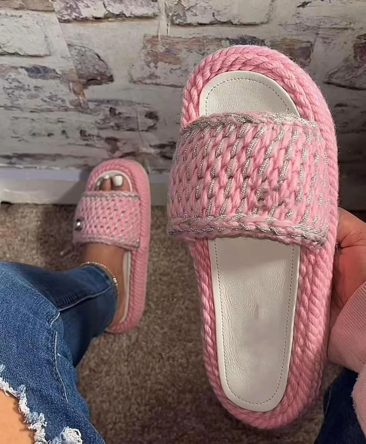 Новинка 2023 модные вязаные женские тапочки на плоской подошве роскошные Брендовые пляжные однотонные сандалии от известного