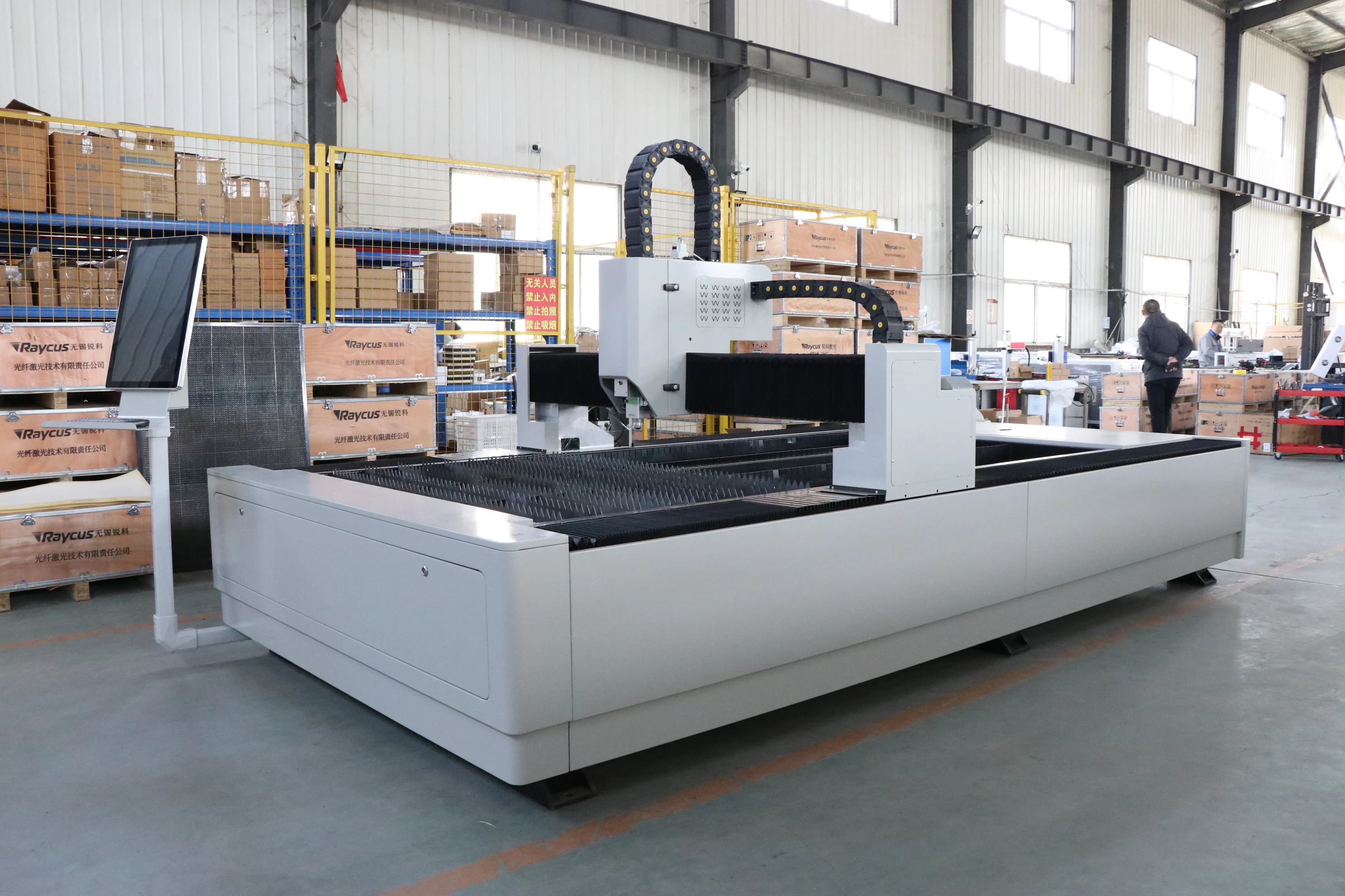 2000W 3000w  6000W Laser Cutting Machine Metal Sheet Laser Cutting Machine Fiber Laser Cutting Machine For Cutting Metal