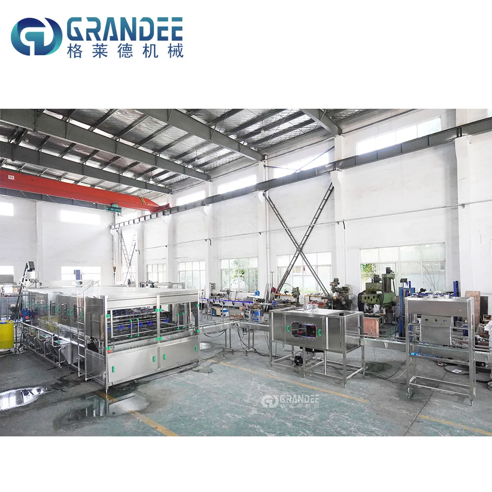 Automatic Price 20 Liter Polycarbonate Returnable Bucket 3 to 5 Gallon Bottling Water Filling Capping Machine
