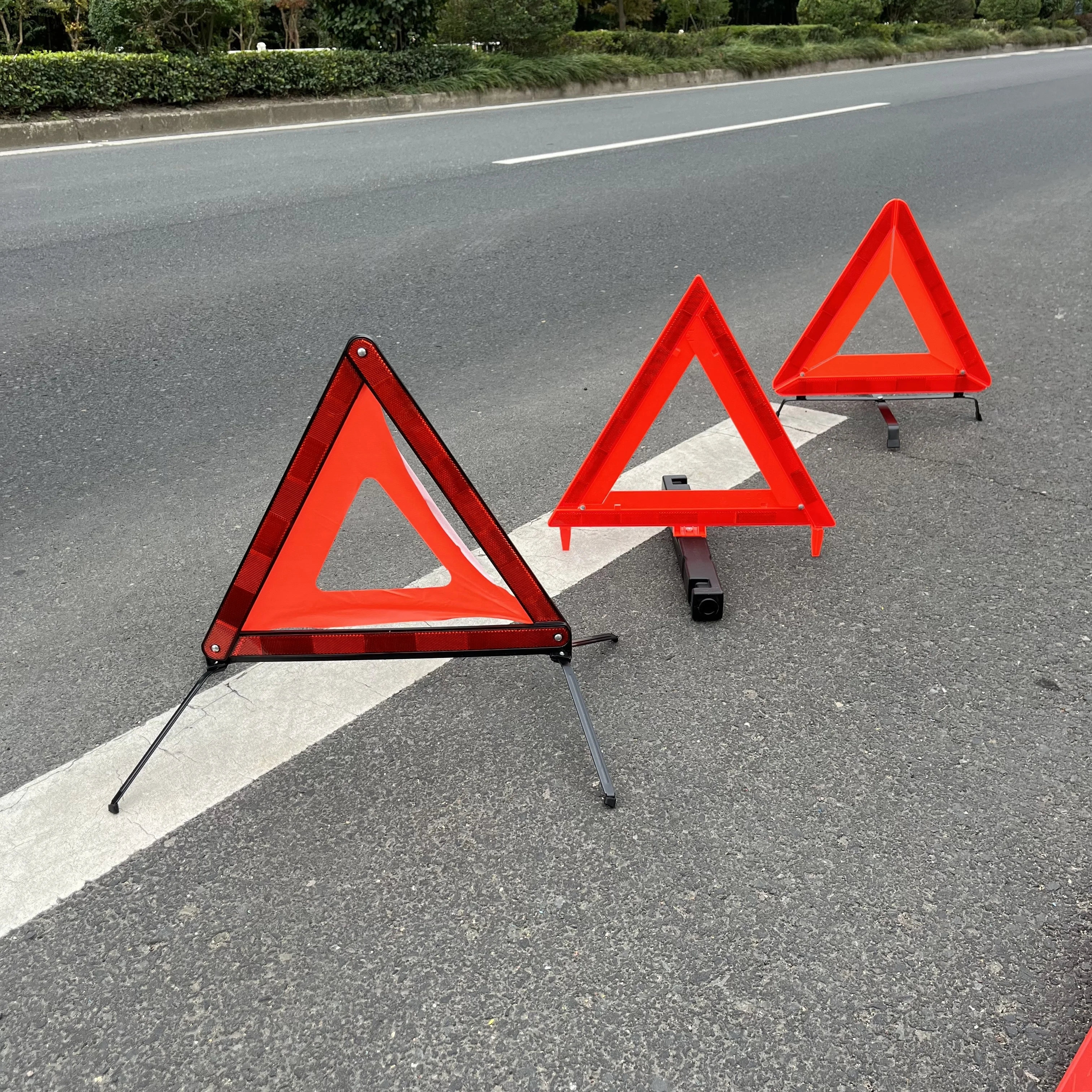 Hot Sale Folding Car Safety Reflective Traffic Foldable Warning Tripod Triangle