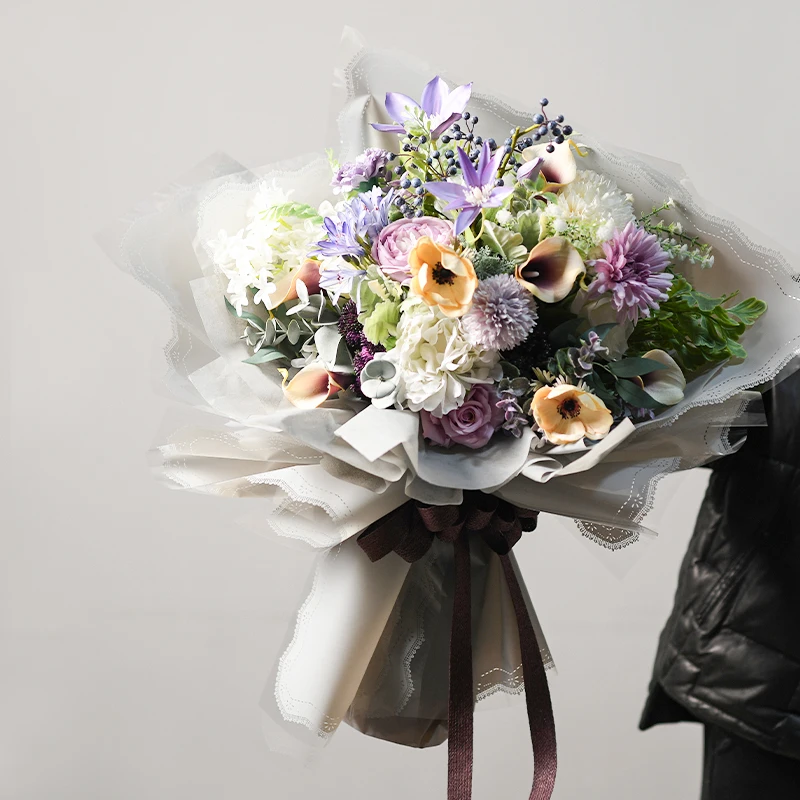 Цветастая бумага для упаковки цветов