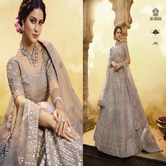 
Colorful Heavy Exclusive Indian Designer Lahenga Choli With Blouse Party Wear Lahenga Choli / Ghagra Choli / Chaniya Choli 