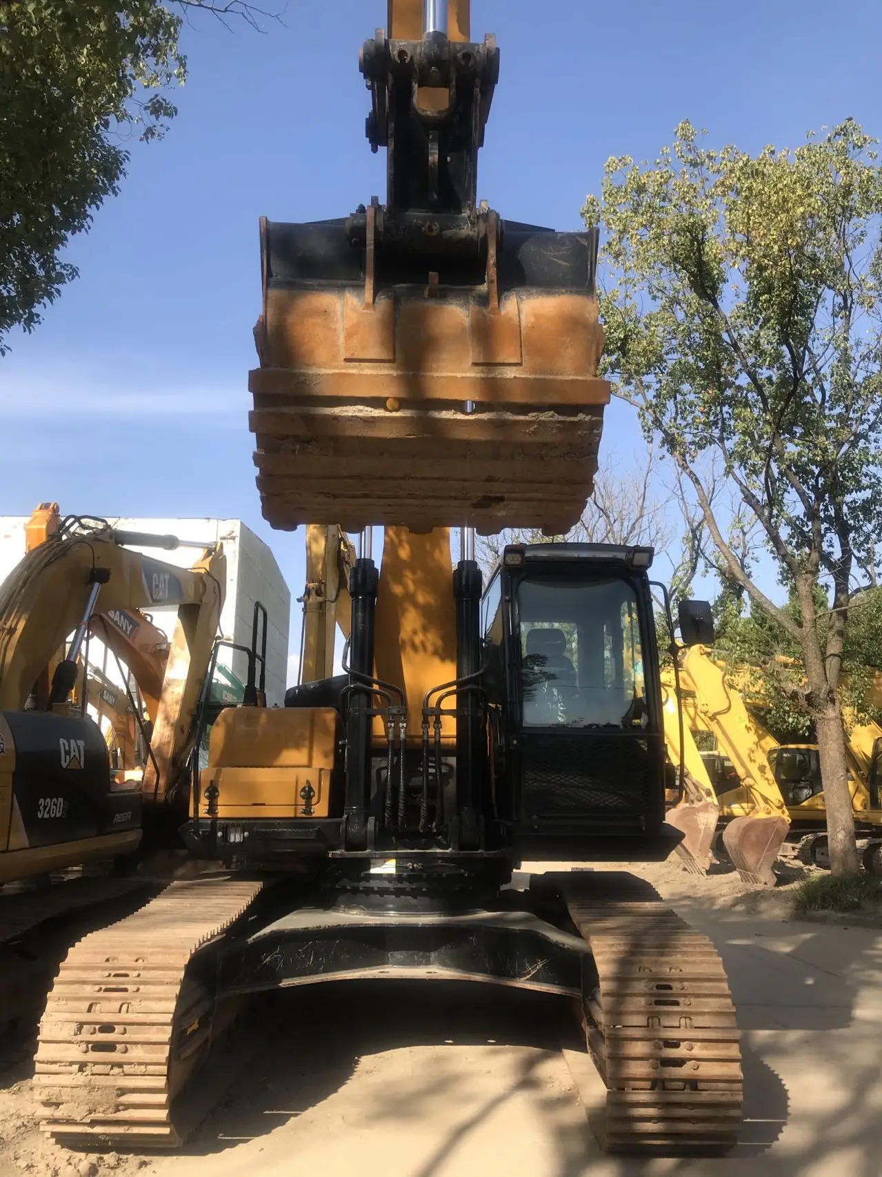 hot sell major construction used second hand machinery excavator Sanyy-365 with high engine power and low price