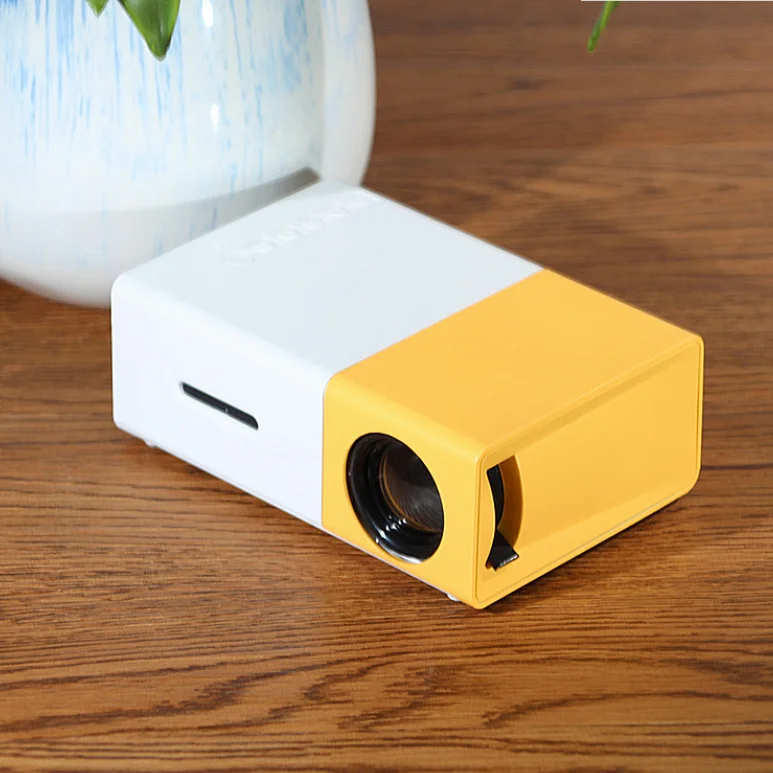 Hot Sale Outdoor Portable Mini Cinema 4k Projector 1080p Projector With Wifi Speaker Party Projector