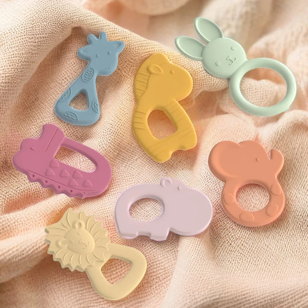 6 Months+ Unisex Soft Toy 100% Natural Rubber & Silicone Teether Chewed Shaking Baby Toy Hot Animal Teether Set