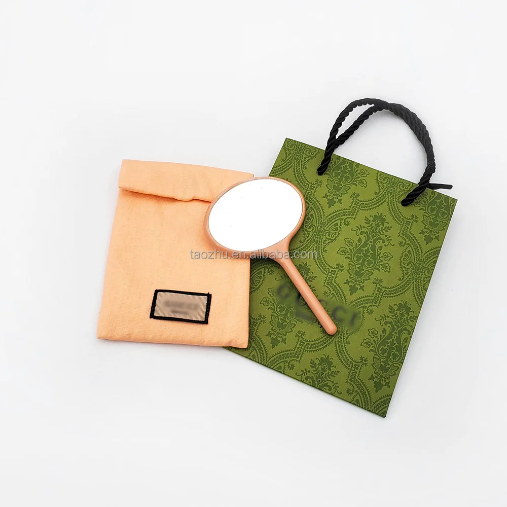 GUCCI-mirror-and-bag