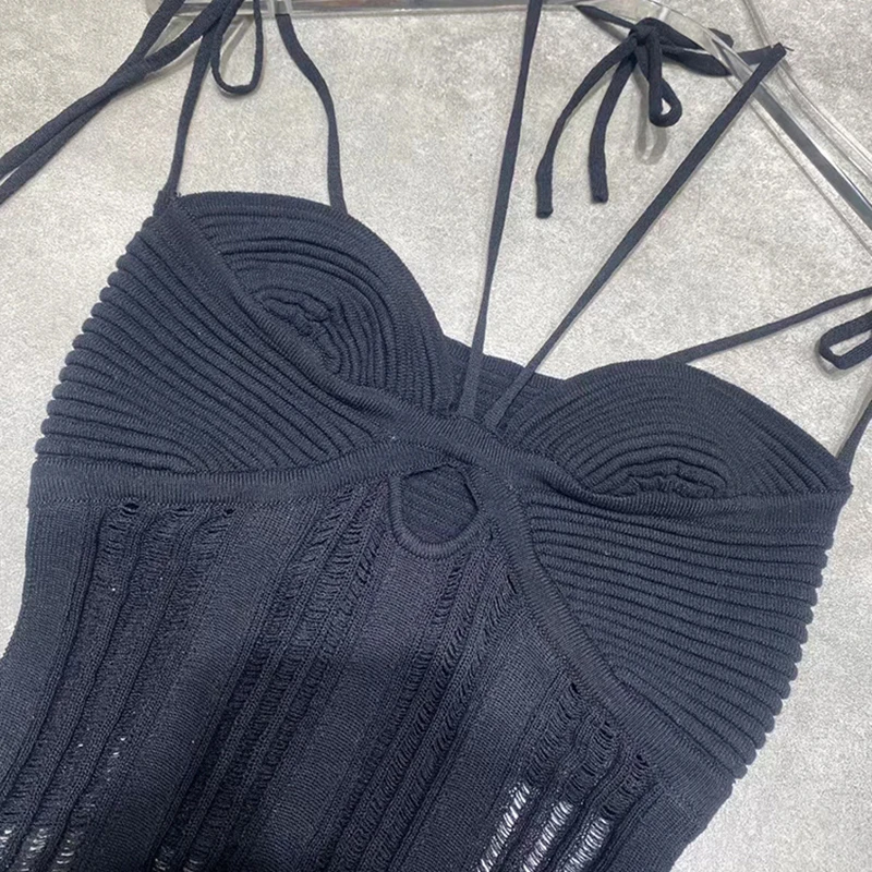 TWOTWINSTYLE High Quality Hollow Out Halter Sleeveless Ladies Black Vests For Women