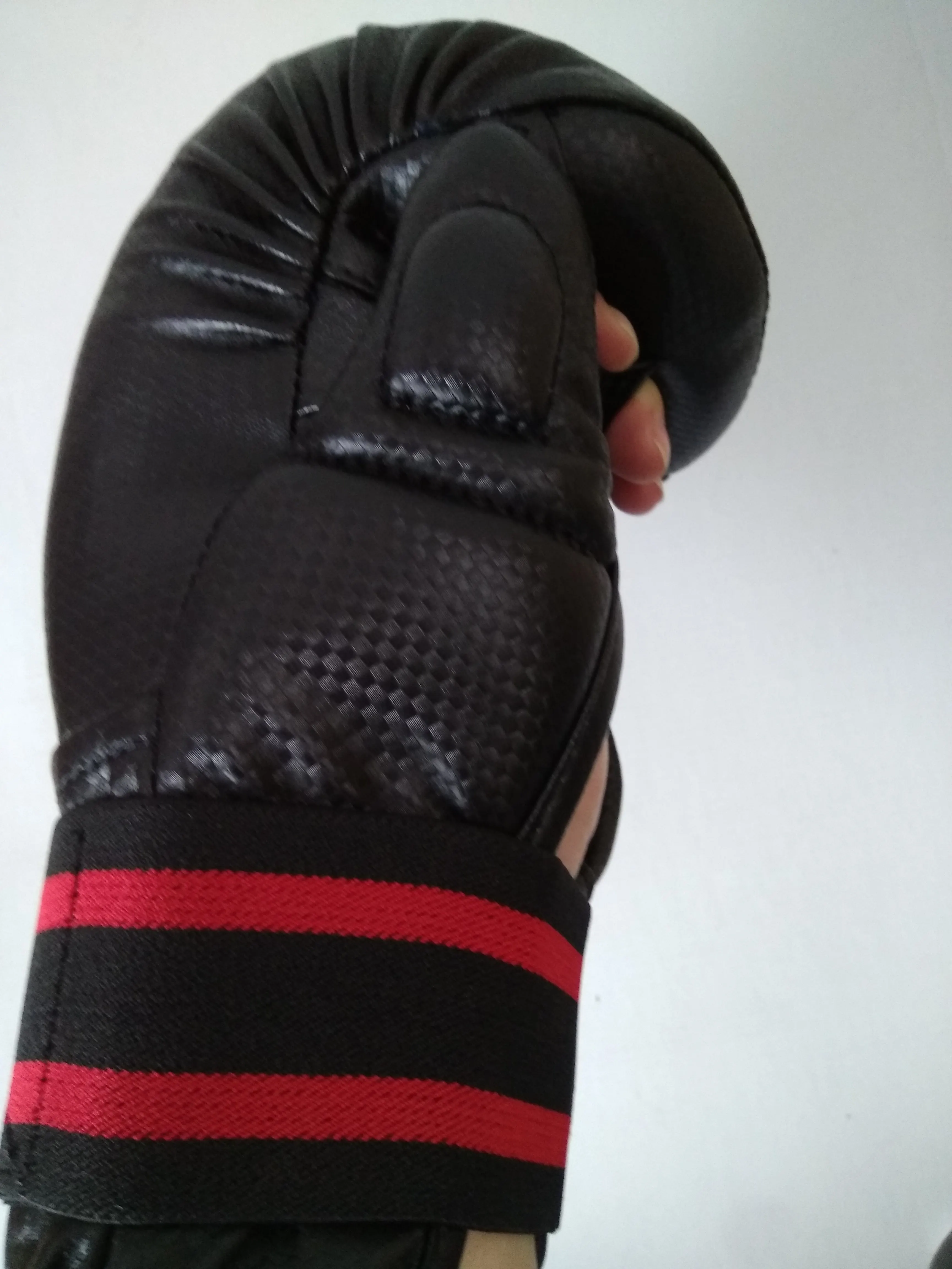Action Sparring Boxing MMA Baggloves  by Century Martial Arts Hand gear Info and Assembly Karate Taekwondo Muay Thai Bag Mitts