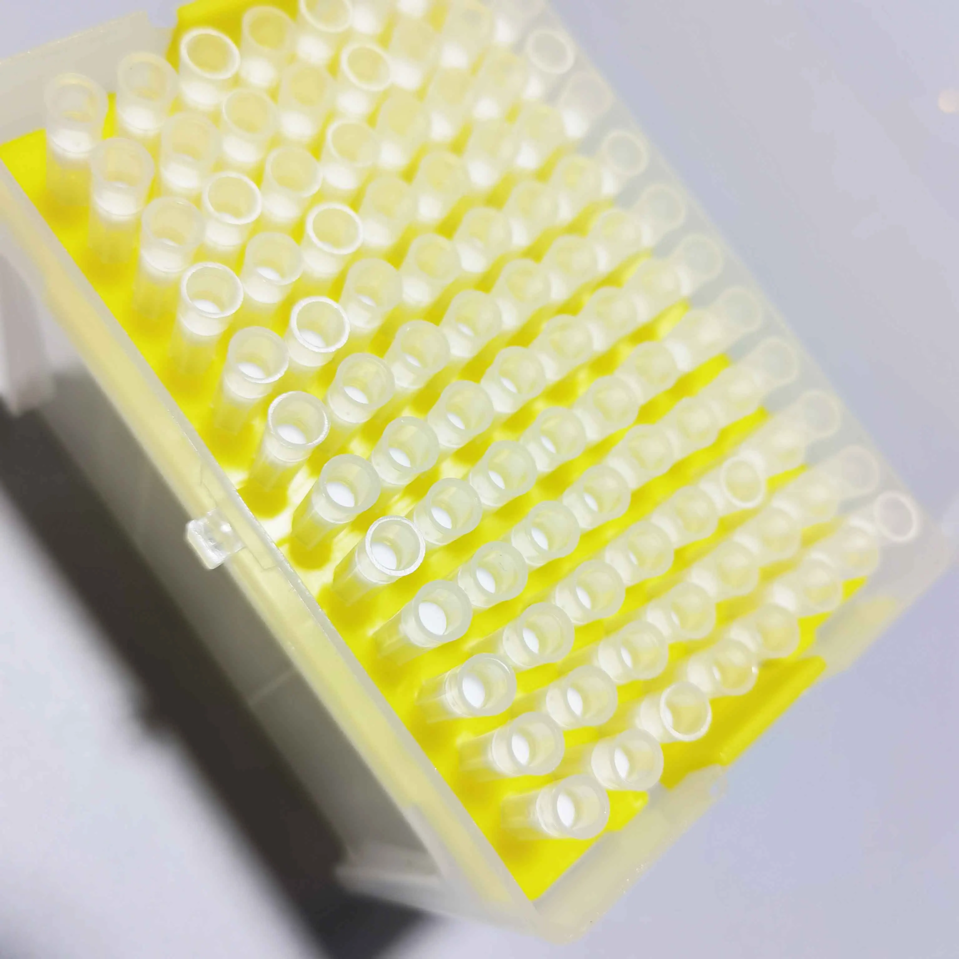 SINGATEE Manufacturer Lab consumables supplies 200ul Micro Long Extended Filter Pipette Tips