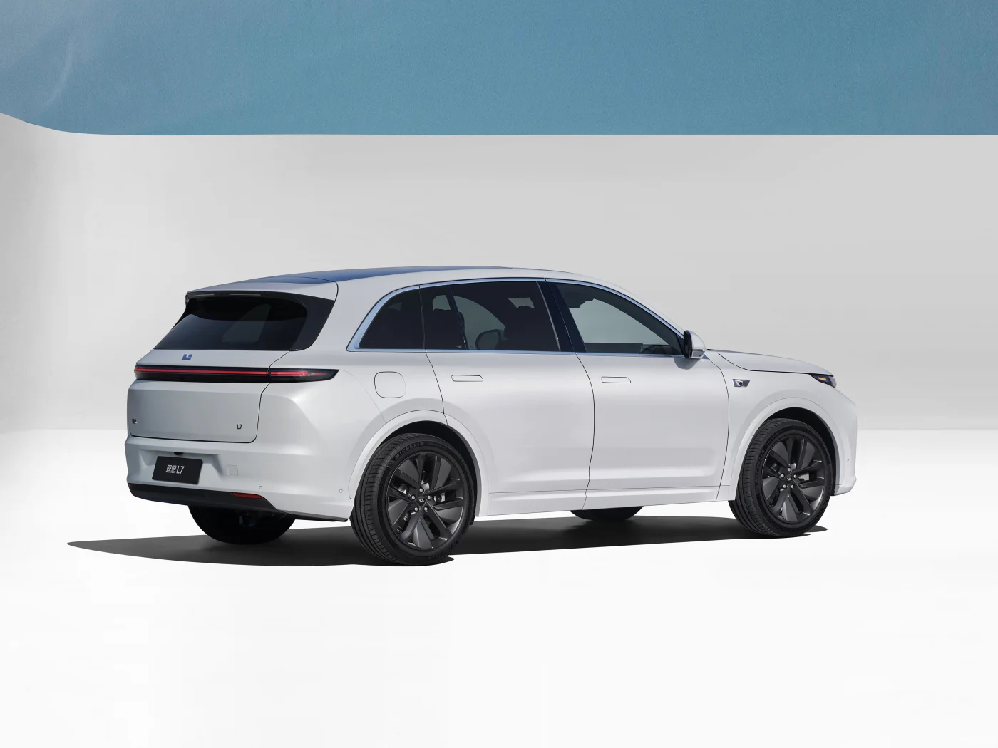 2022 2023 Lixiang Li xiang one hybrid L7 max 2023 style automobile auto avto made in china in stock electric car mobi trade suv