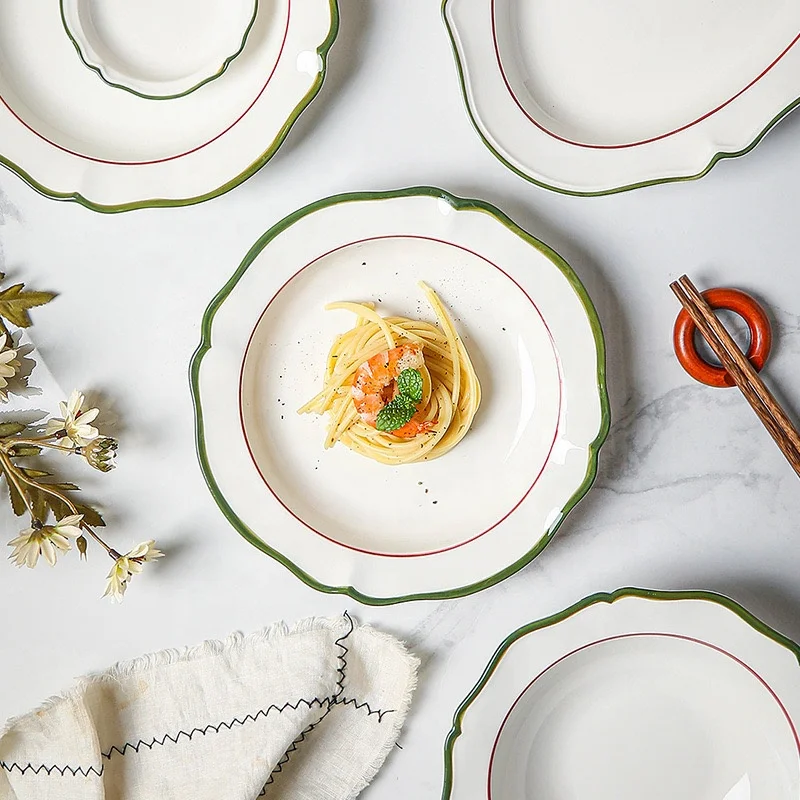 Заводская оптовая продажа керамическая посуда в европейском стиле изысканная фарфоровая на заказ форме цветка