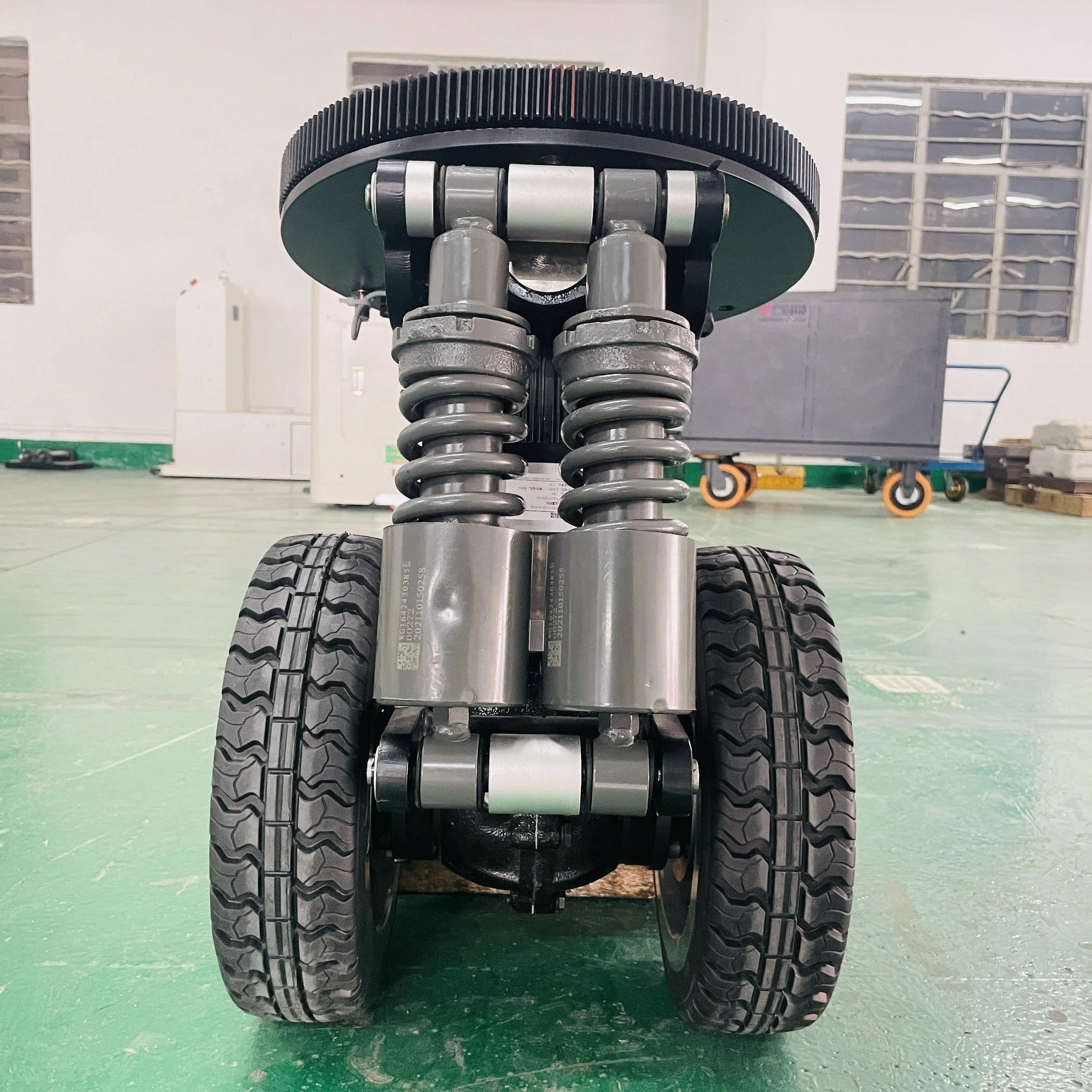 Индивидуальный привод колес AGV 3000 кг с рулевым и