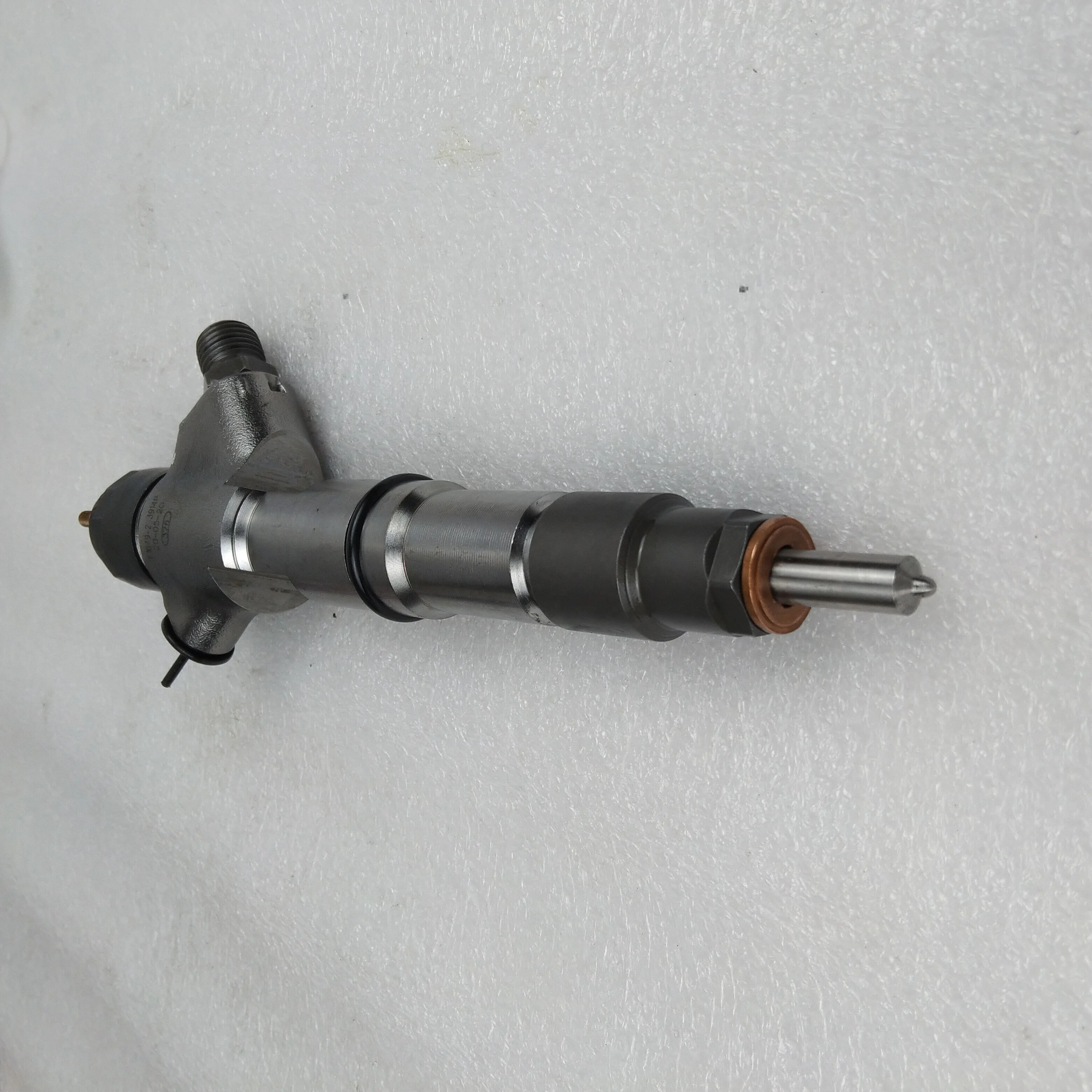 Sinotruk HOWO shacman Weichai engine spare parts Oil pump injector 612600080618