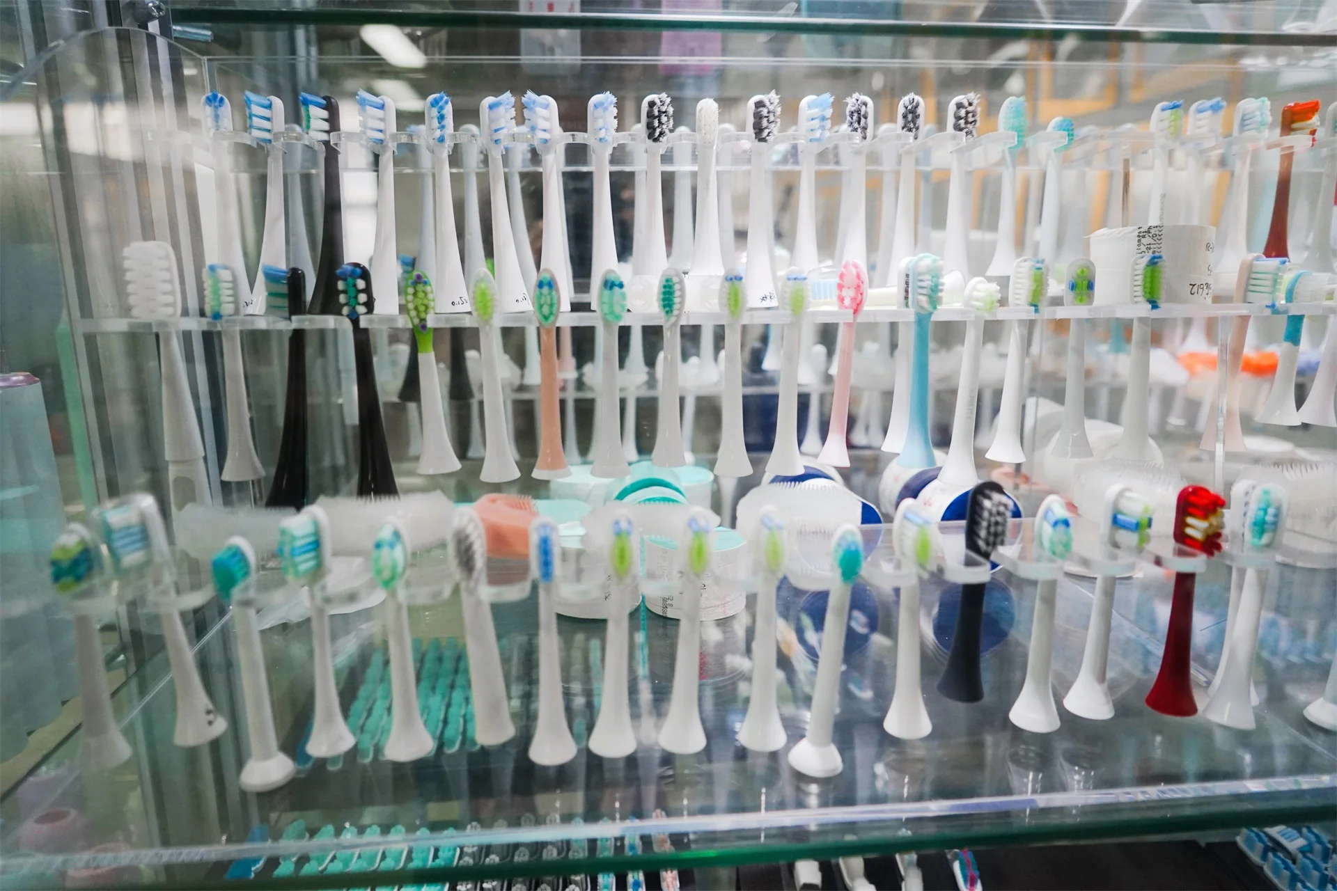 Adult Round Electric Tooth Brush Ultrasonic Automatic Electronic Silicon Smart Sonic Electric Toothbrush