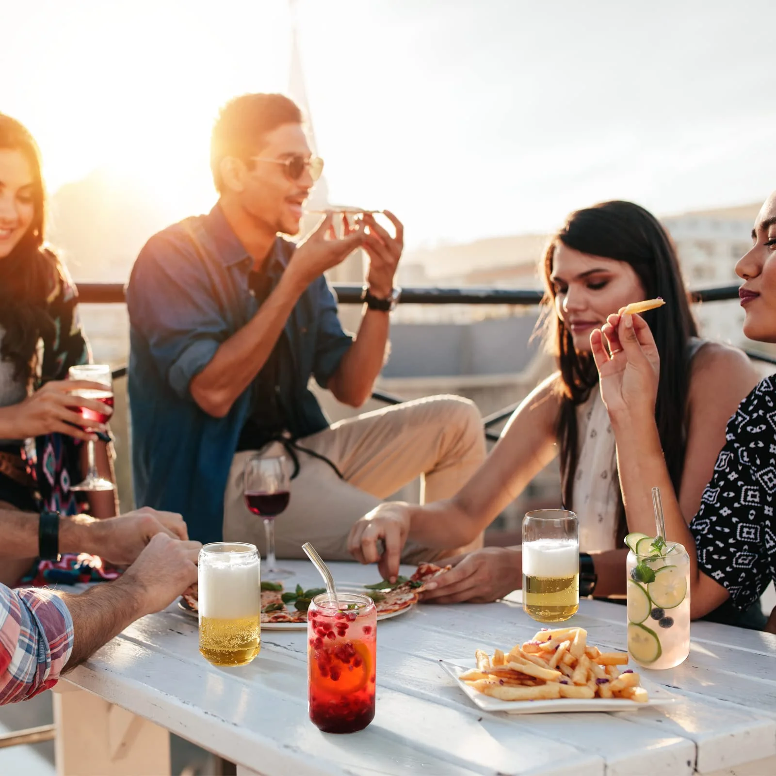 Amazon Hot 16oz Can Shaped Bottle Juice Glass Cup with 4 Reusable Glass Straws and 2 Cleaning Brushes