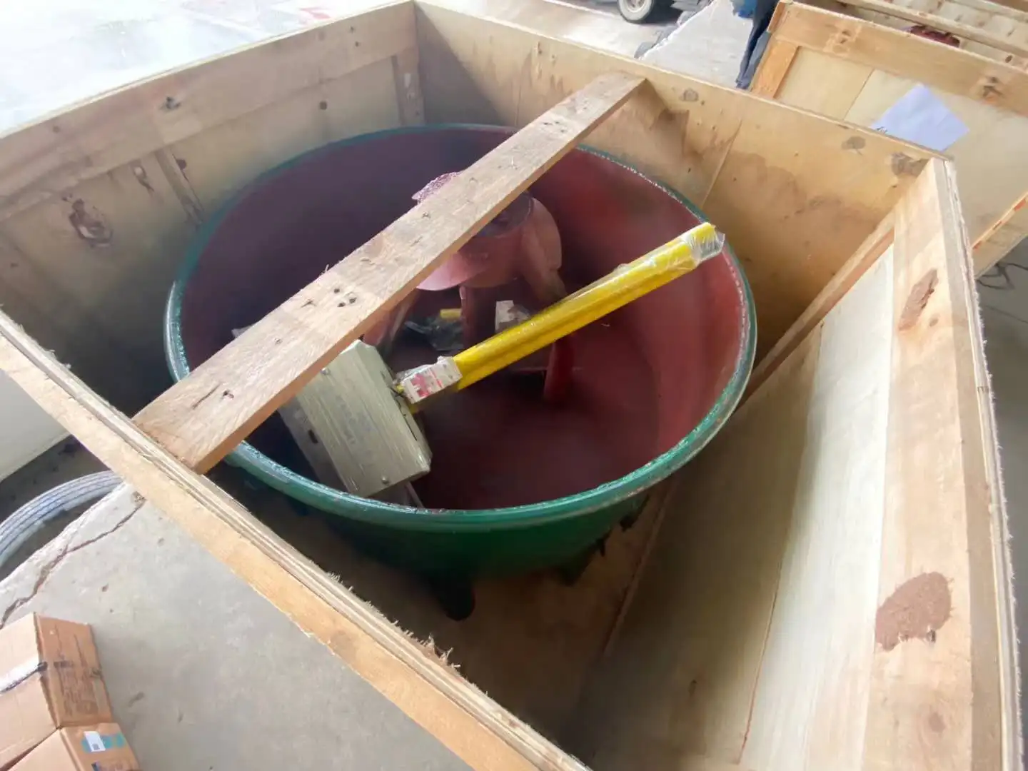 Mixing machine for epdm granules/ SBR granules/rubber granules and pu binder for playground, running track installation