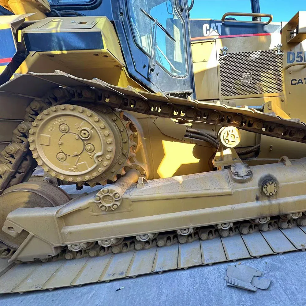 Мини-бульдозер Caterpillar D5M
