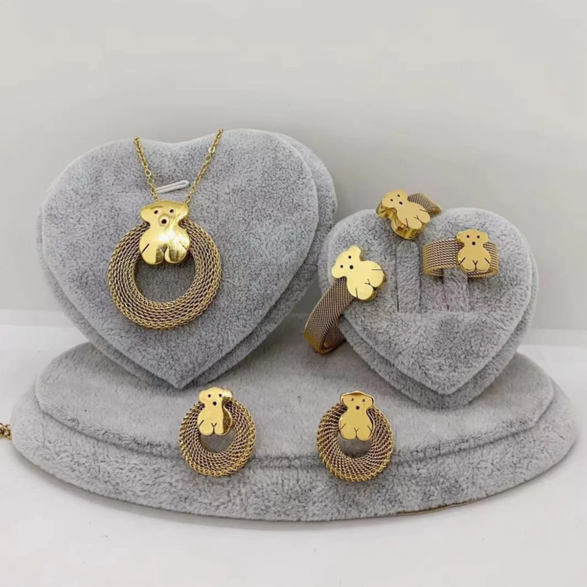 Wholesale Little Cute Heart Hollow Full Stone Cubic Zircon Crystal Stainless Steel Jewelry Bear Jewelry Set for woman