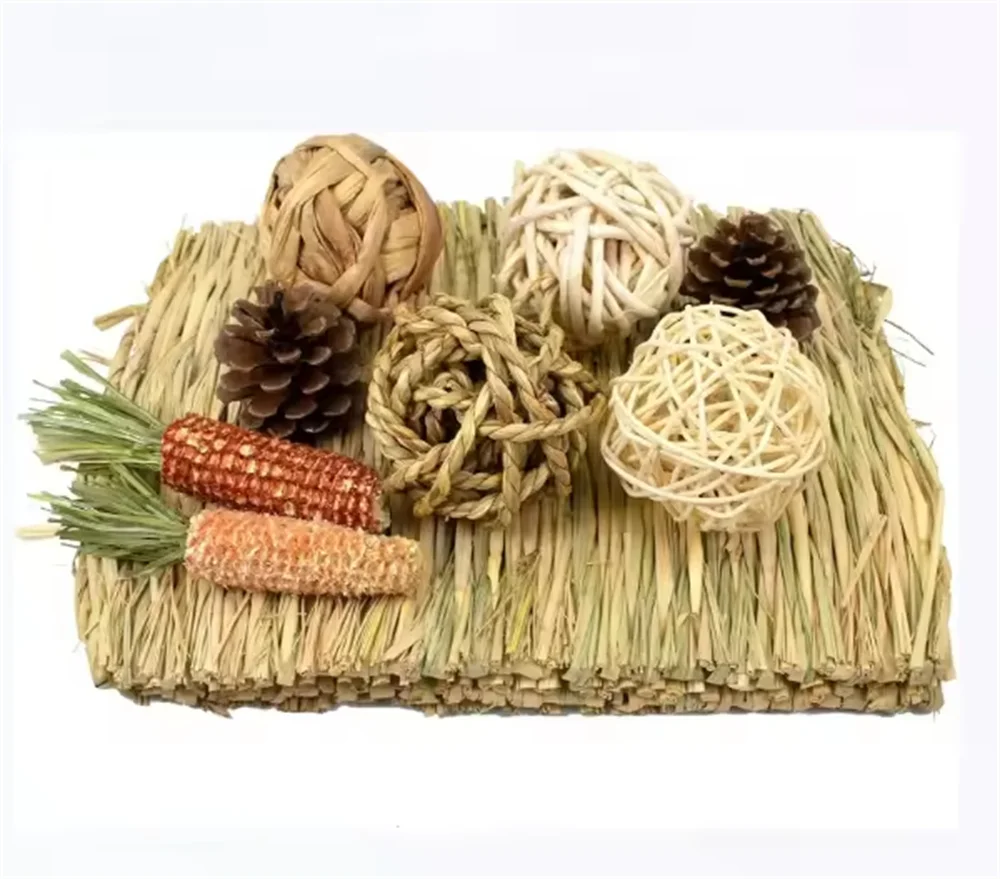Rabbit Forage Mat Straw Pet Grass Mat Pad Placemat Hide And Seek Rabbit Chinchilla Guinea Pig Dutch Pig chew toys