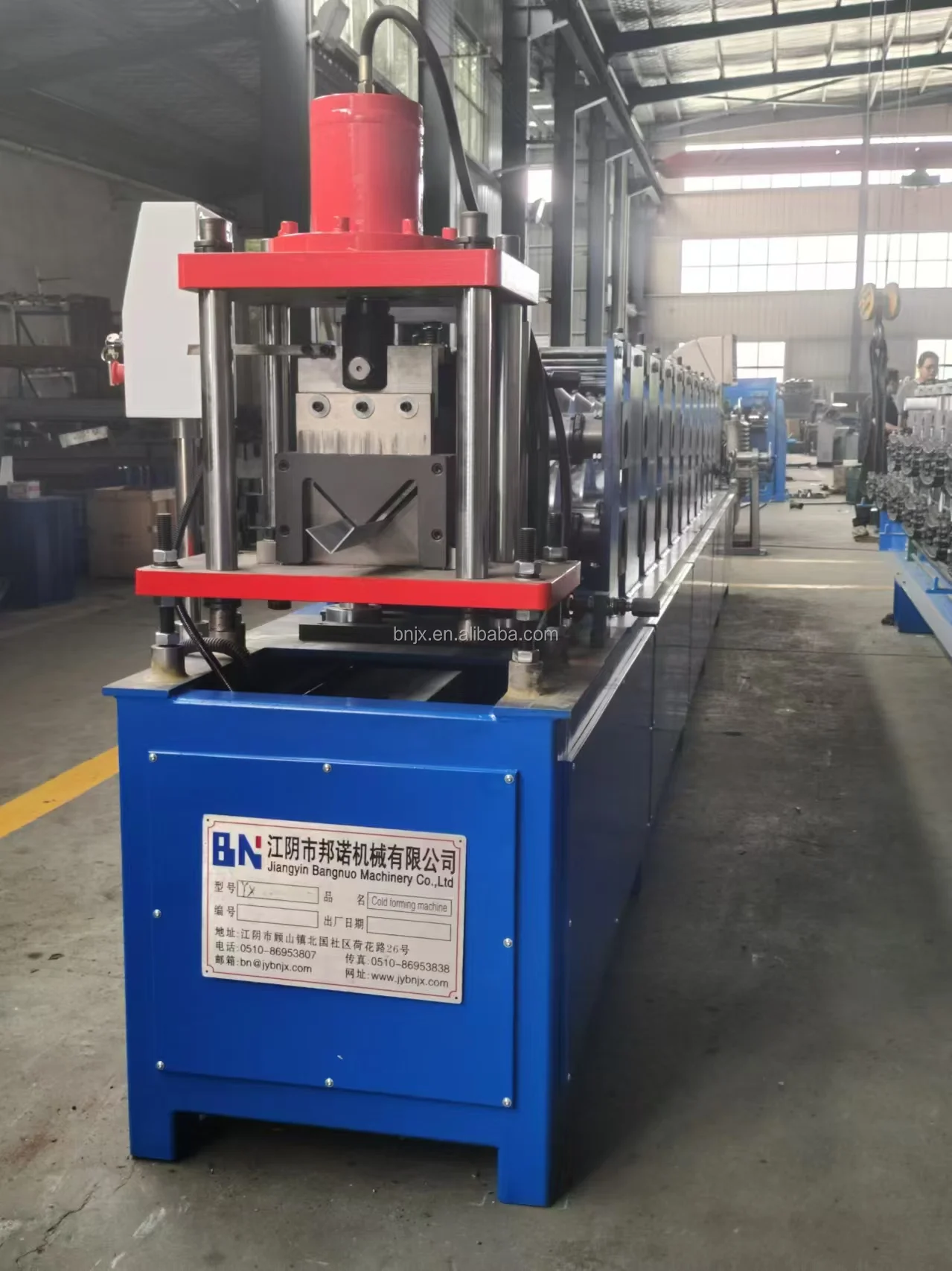 Custom sizes high speed automatic punching angle steel roll forming machine