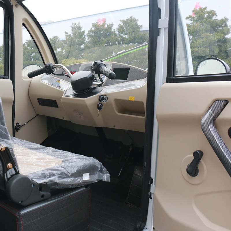 4 Wheels Closed Cabin Passenger Electric Rickshaw Mini Vehicle