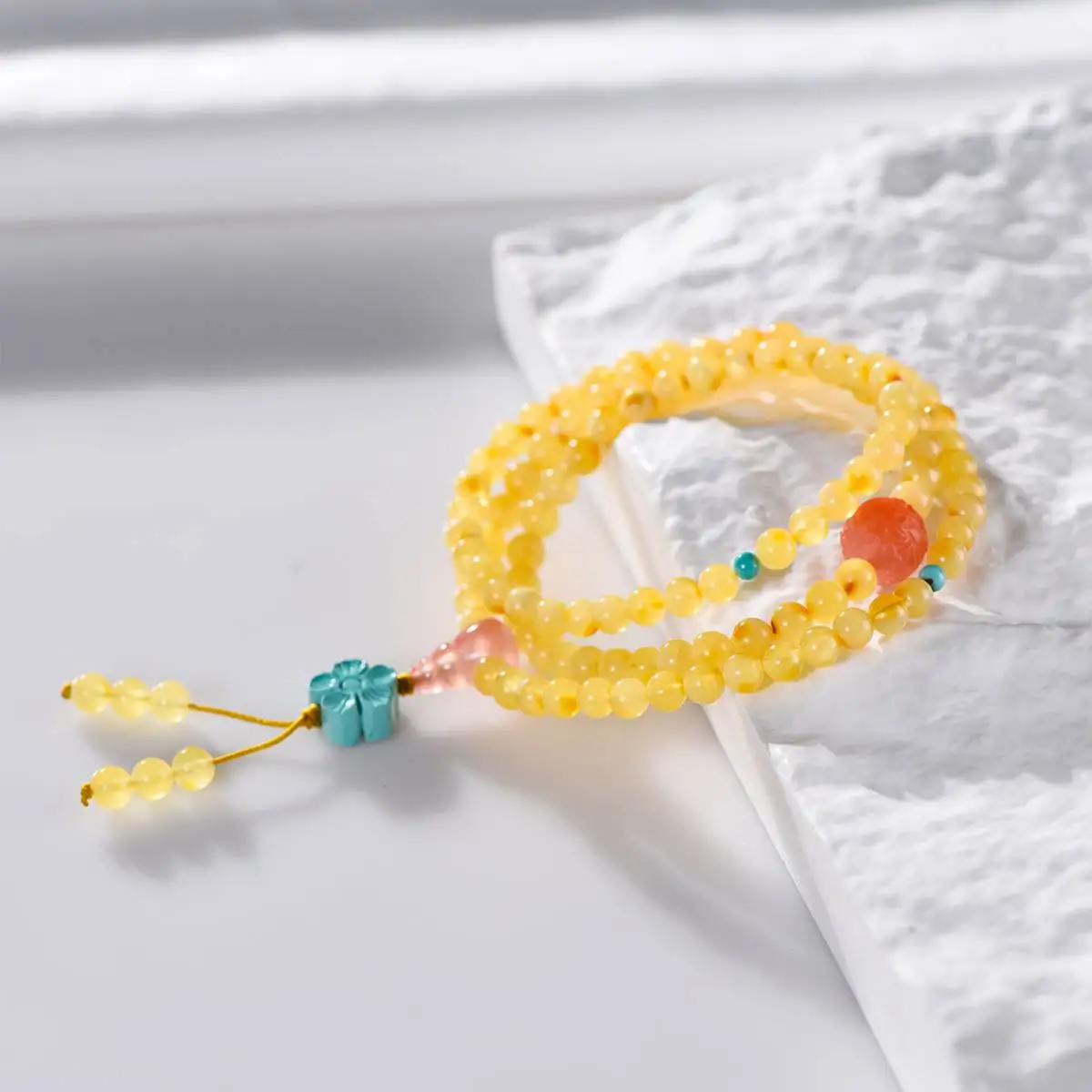 High Quality Crystal Amber Necklace Polished Jewelry Beads with Feng Shui Love Theme for Home Decor Crystal Crafts