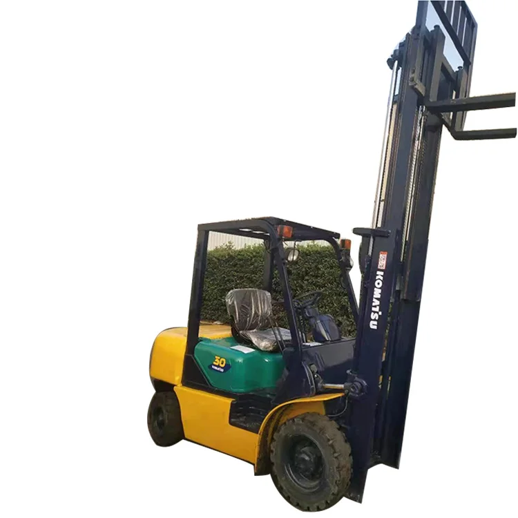  Подержанный вилочный погрузчик komatsu на продажу fd30 3t 3000 кг tcm японский двигатель ISUZU низкая