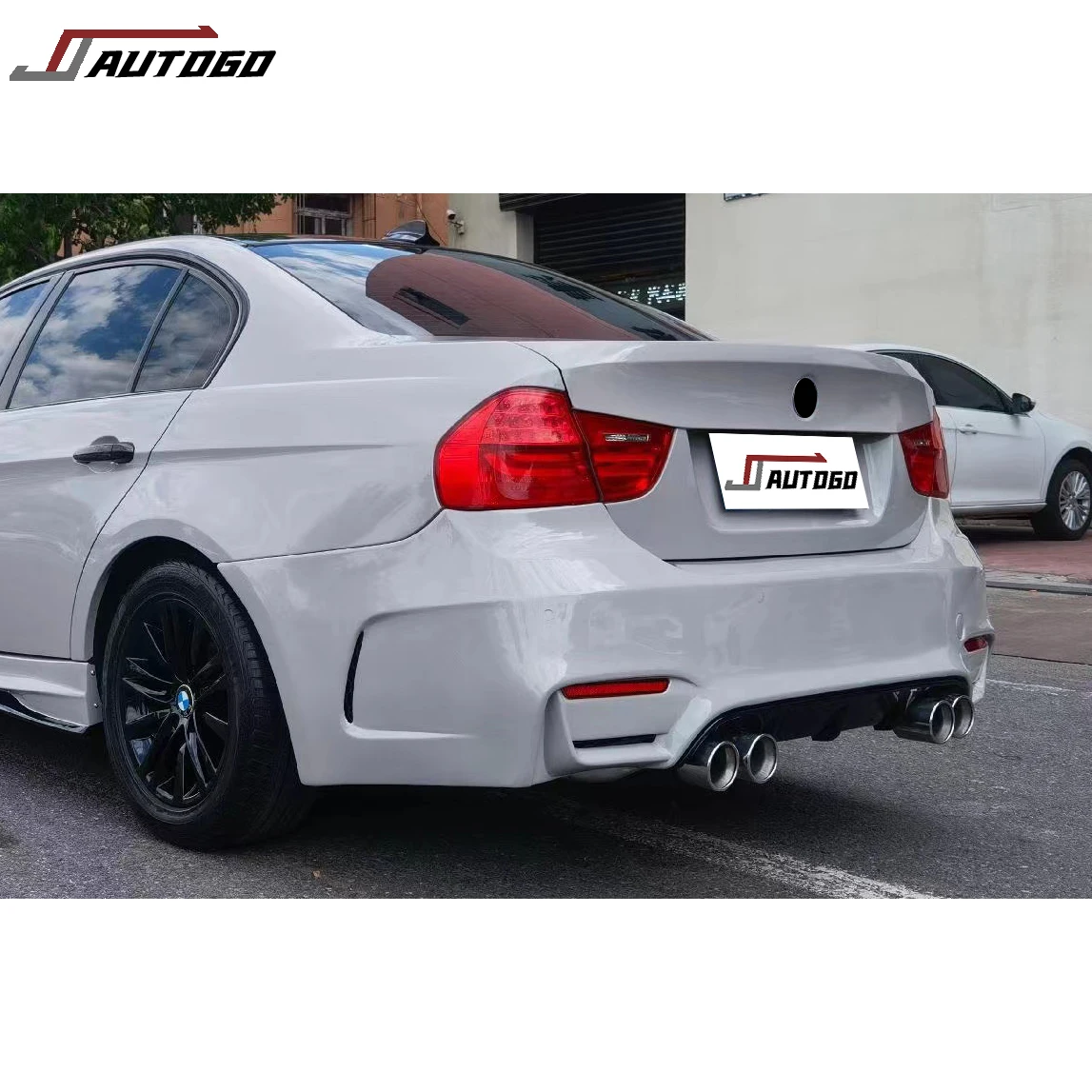 Latest New Design Body Kit For BMW 3 Series E90 05-12 Update to M3 M4 Style PP+ABS Material Front+Rear Bumper assembly