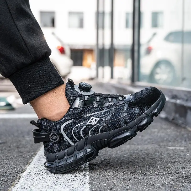 2023 Latest steel toe industrial protection high-density cushioning button adjust breathable safety shoes work safety shoe