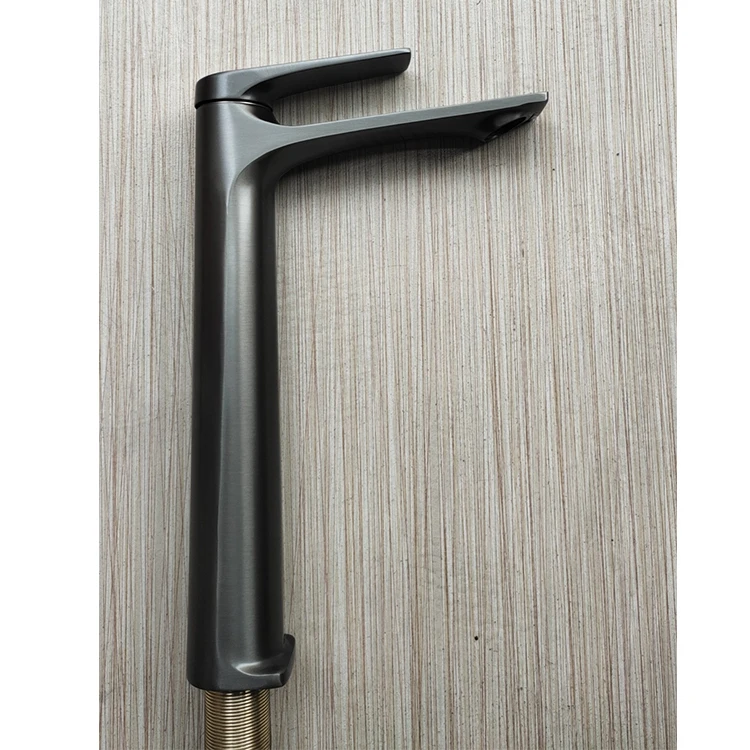 Luxurious Bathroom Products Zinc Water Tap Modern Hotel Sanitary Ware Wash Basin Deck Mounted Cold And Hot Water Mixer