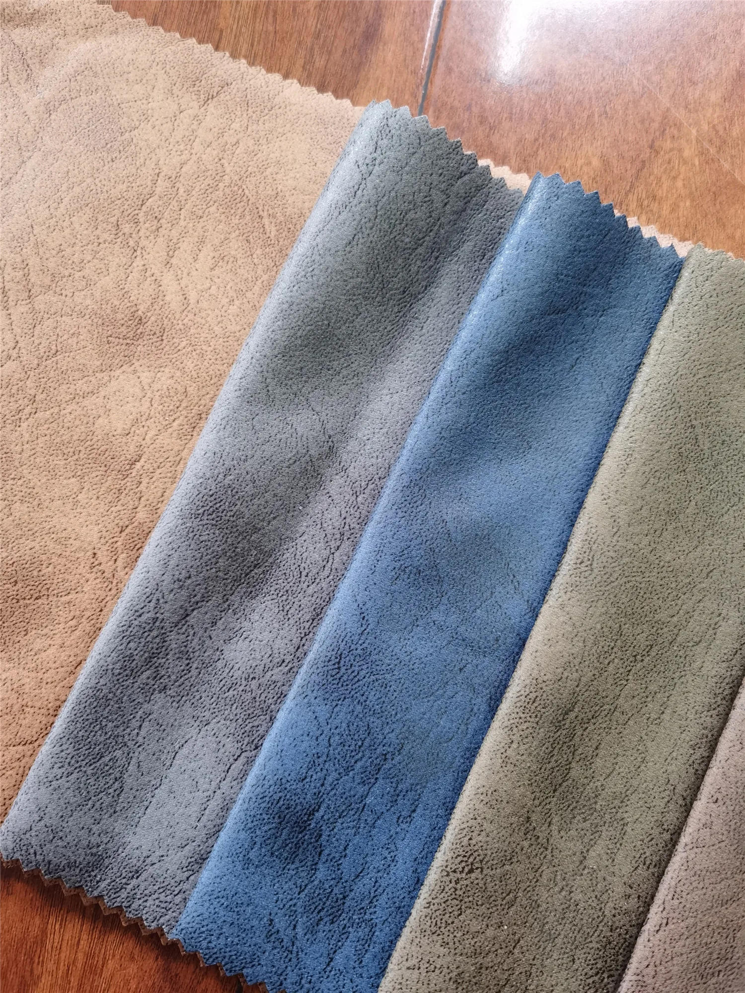 100% Polyester Face Faux Leather Design  Fabric on Velvet Coating  with Fleece Backing  f Fabric