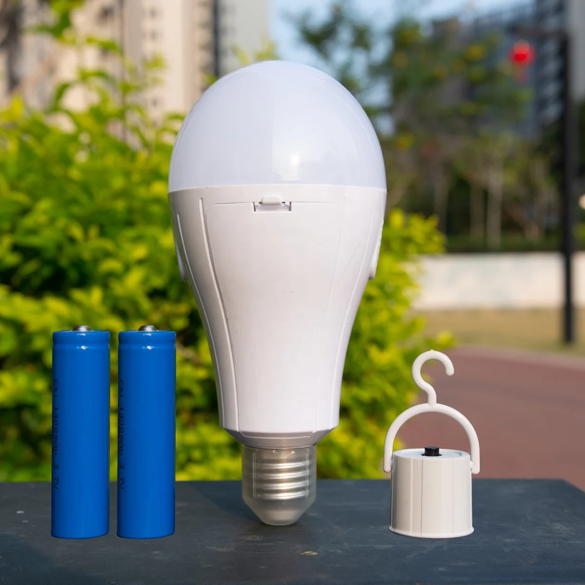 Factory Direct Sale Super Bright Portable 15W 18W  Led Emergency Bulb Rechargeable For Power Failure