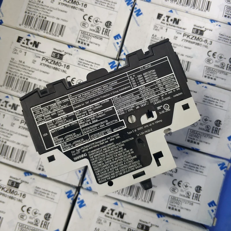 Eatons автоматический выключатель в формованном корпусе PKZM0-6 3 пластиковый литом 6A