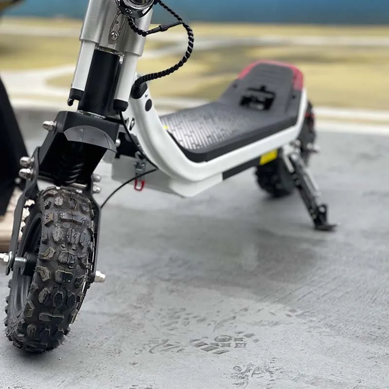 G63 DIY 1800W Acceleration Motor Foldable Electric Scooter With 11-Inch Off-Road Wide Tire