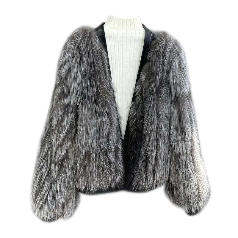 Models Show Latest Design Short Deep V-Neck Collar Natural Silver Fox Fur Coat Long Sleeve Single Button Fur Coats For Ladies