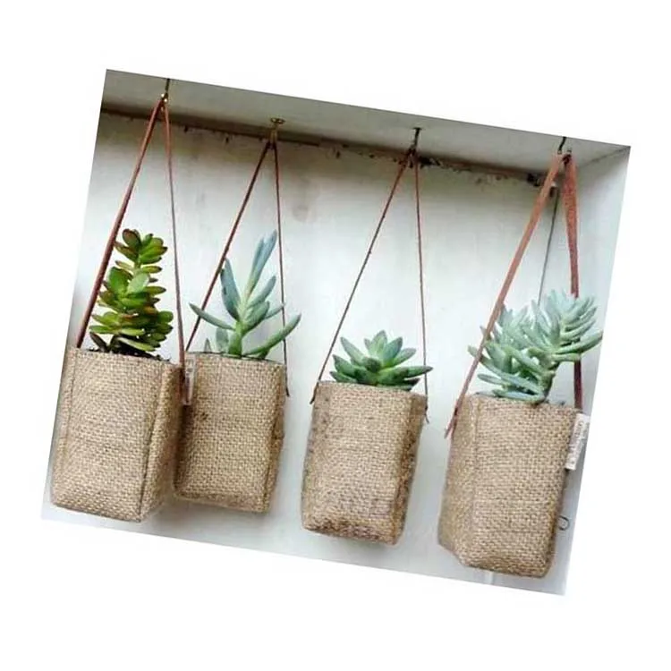 Подвесная корзина из мешковины