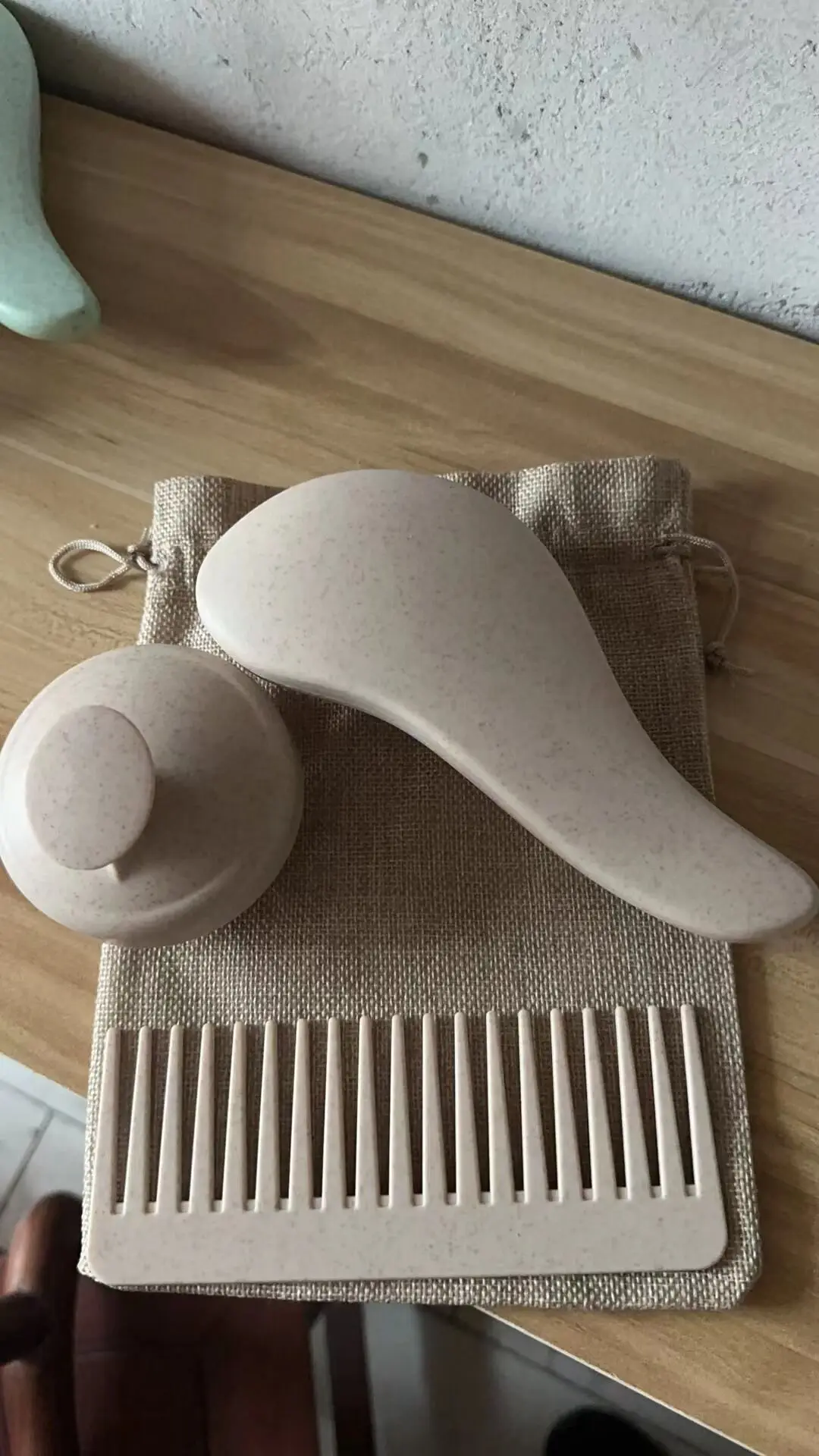 3 in 1 Eco-friendly Wet Dry Use Wheat Straw Detangler Hairbrush Scalp Massager Shampoo Brush Wide Tooth Hair Comb Travel Kit