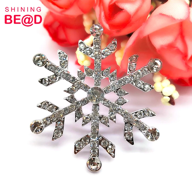 Wholesale Sparkling Crystal Snowflake Brooch Silver Alloy Rhinestone Pin Corsage for Women Suit Coats Fashion Jewelry Decoration