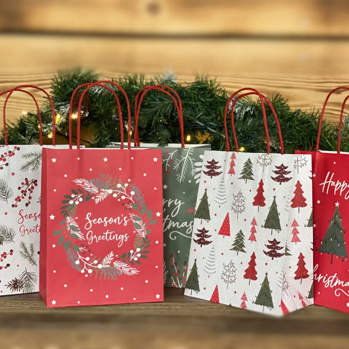 Custom Brown Christmas Tree Gift bolsas de papel With Your Own Logo Handle Brown Paper Bags For Packaging