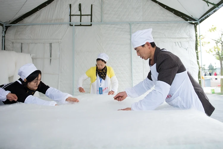 100% Handmade Skin-friendly Soft The Fine Quality China White Organic Flat Silk Quilt