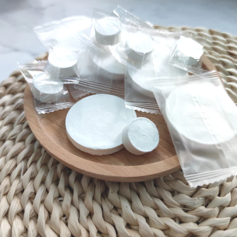 Fast Shipping Absorbent Cotton Compressed Towels Tablets Medical Grade Travel Towels  Tissue Face Towels For Gym