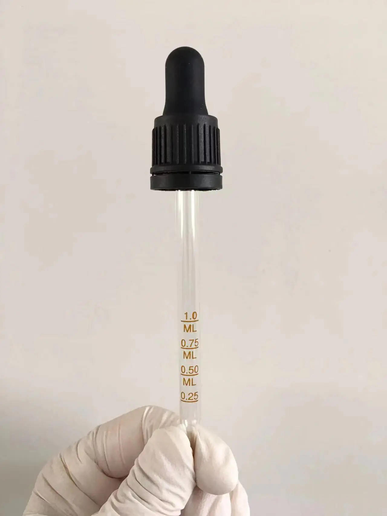 18/415 Chemical resistant glass dropper top for bottles with tamper ring function