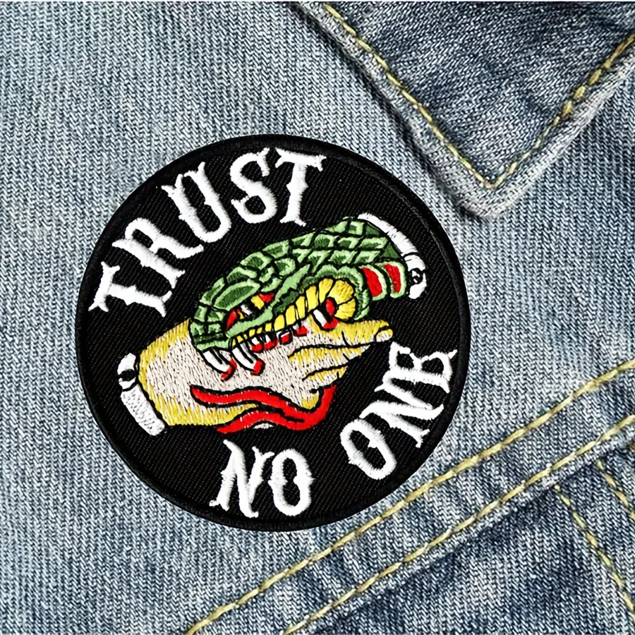 Customized Woven Embroidery Patches Badge Clothing Hats Bags Iron-On Custom Logo Patches