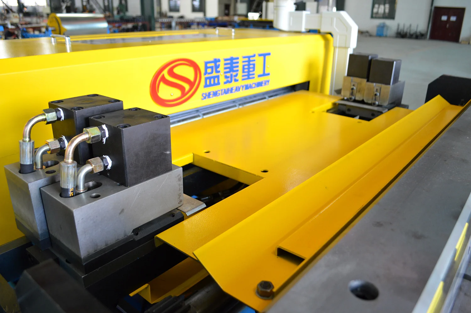 Hvac square duct forming machine