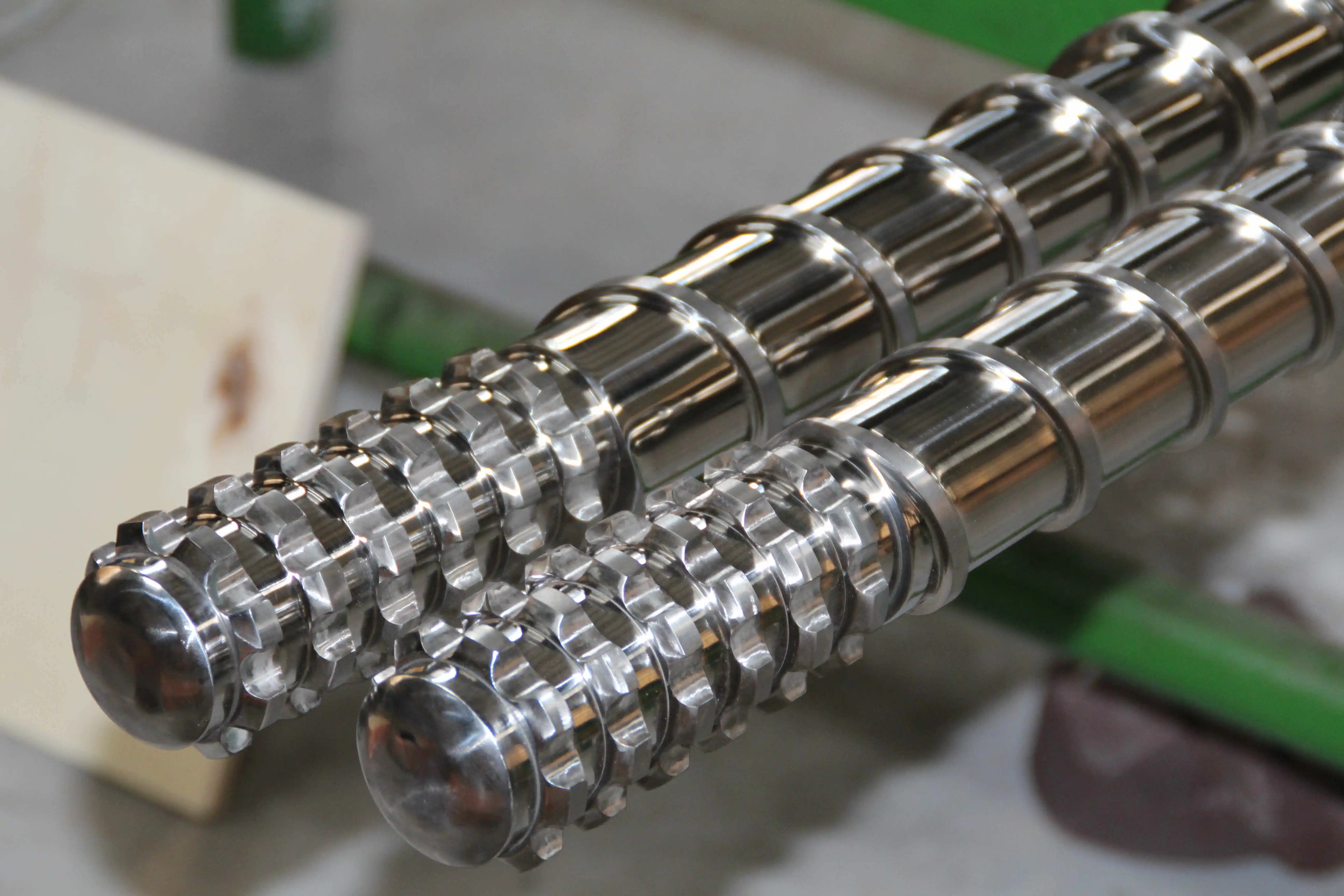 Pipe extruder screw barrel for plastic extruder Extrusora de tubo tornillo barril para extrusora de plastico